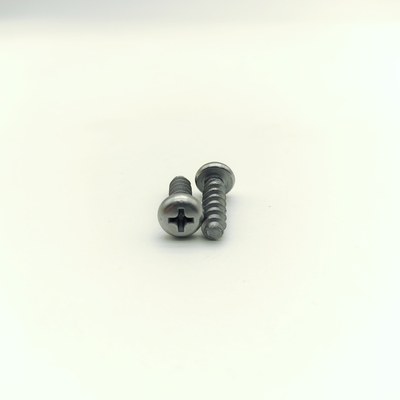 M6x18 verzinkte verzonken knopschroeven met Phillips-aandrijving