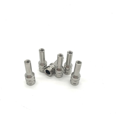 Elektroforesecnc Draaibank die Delen, de nootfastenal 6x31.6mm machinaal bewerken van de hexuitdraaiklinknagel