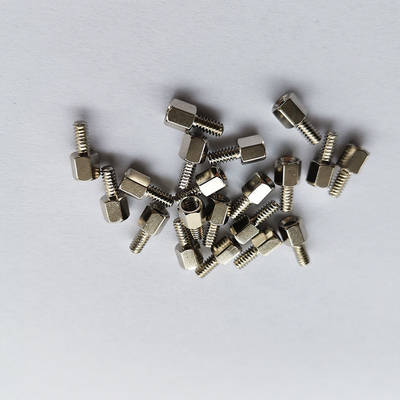 Vernikkelde de Schroevenm3x10.8 Hexagon Nagel van het Roestvrij staalafstand houden