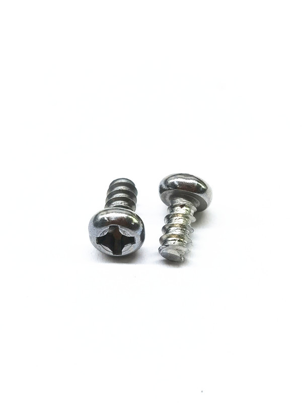 Zink-nikkel-legering Phillips-schroeven Elektronische miniatuur kleine schroeven Cross Pan Head Self Tapping schroeven