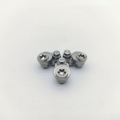 316 Torx-excentrische schroeven van roestvrij staal M2-M6 ±0,5 mm Offset